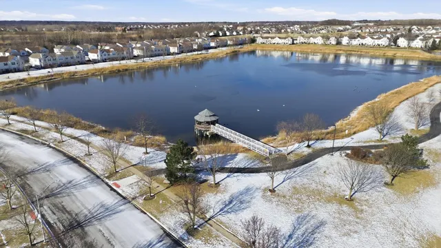 $235,000 | 417 Silverstone Drive, Unit 417, Carpentersville, IL 60110