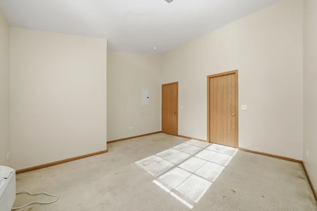 $235,000 | 417 Silverstone Drive, Unit 417, Carpentersville, IL 60110