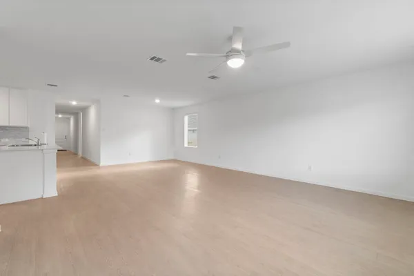 $1,675 | 16031 Tallis Drive, Conroe, TX 77303