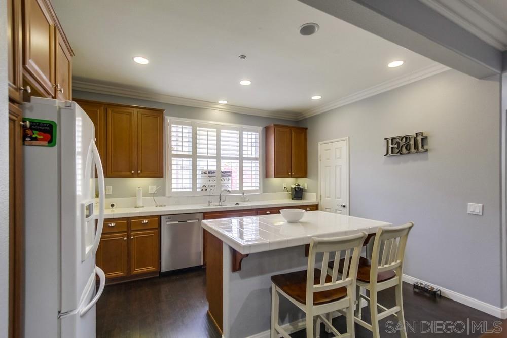 1038 Iron Wheel Street Santee, CA 92071 - Photo 8 of 25