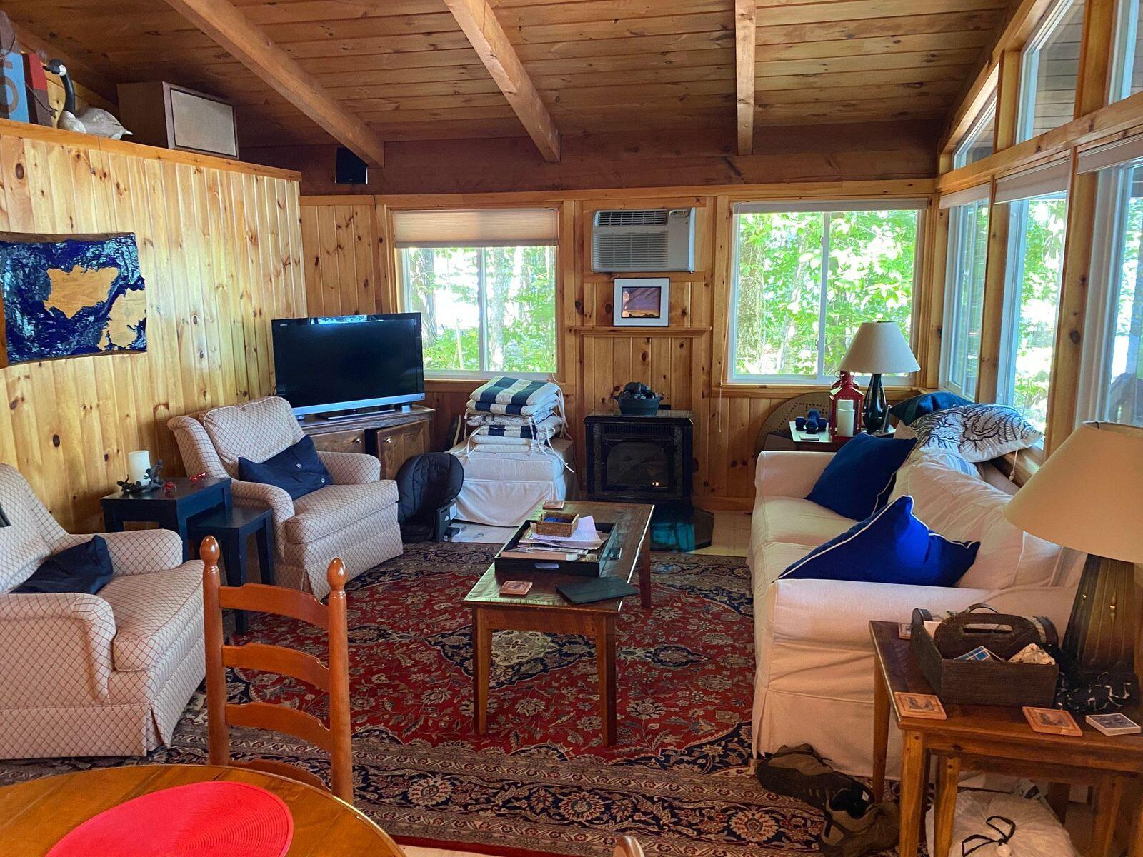 35 Leisure Lane Standish, ME 04084 - Photo 9 of 40 Living room
