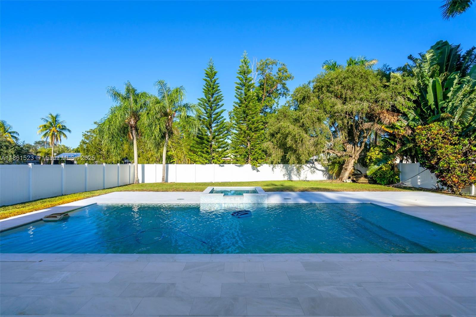 1120 Southwest 128th Drive Davie, FL 33325 - Photo 24 of 38 a view of yard