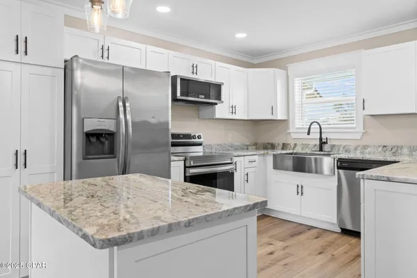 $2,500 | 1335 Capri Drive, Panama City, FL 32405