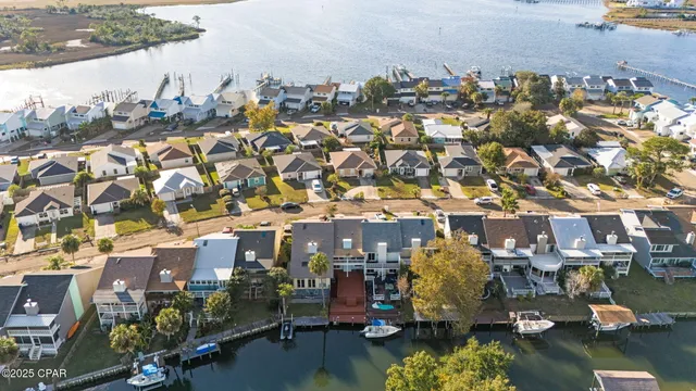 $2,750 | 1335 Capri Drive, Panama City, FL 32405