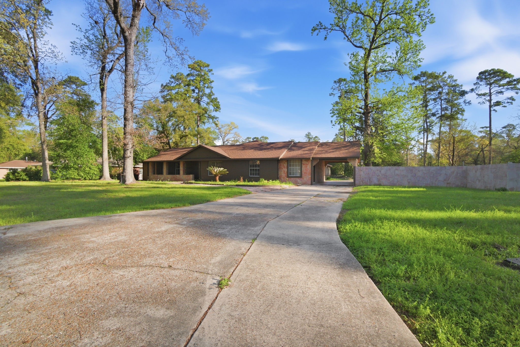 2119 Old Ox Road Spring, TX 77386 - Photo 2 of 31