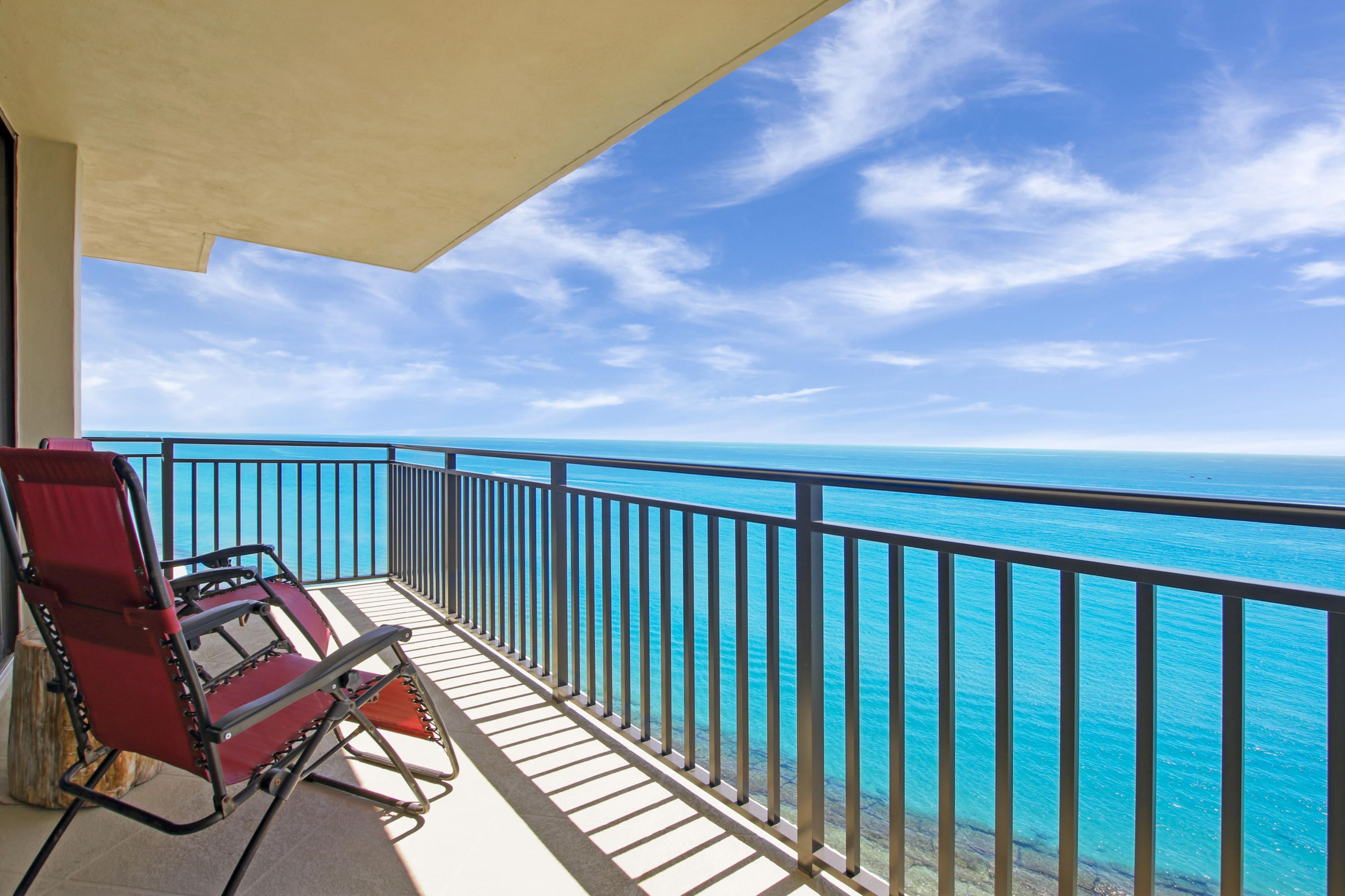 5460 North Ocean Drive, Unit PHA Riviera Beach, FL 33404 - Photo 23 of 47 House-21