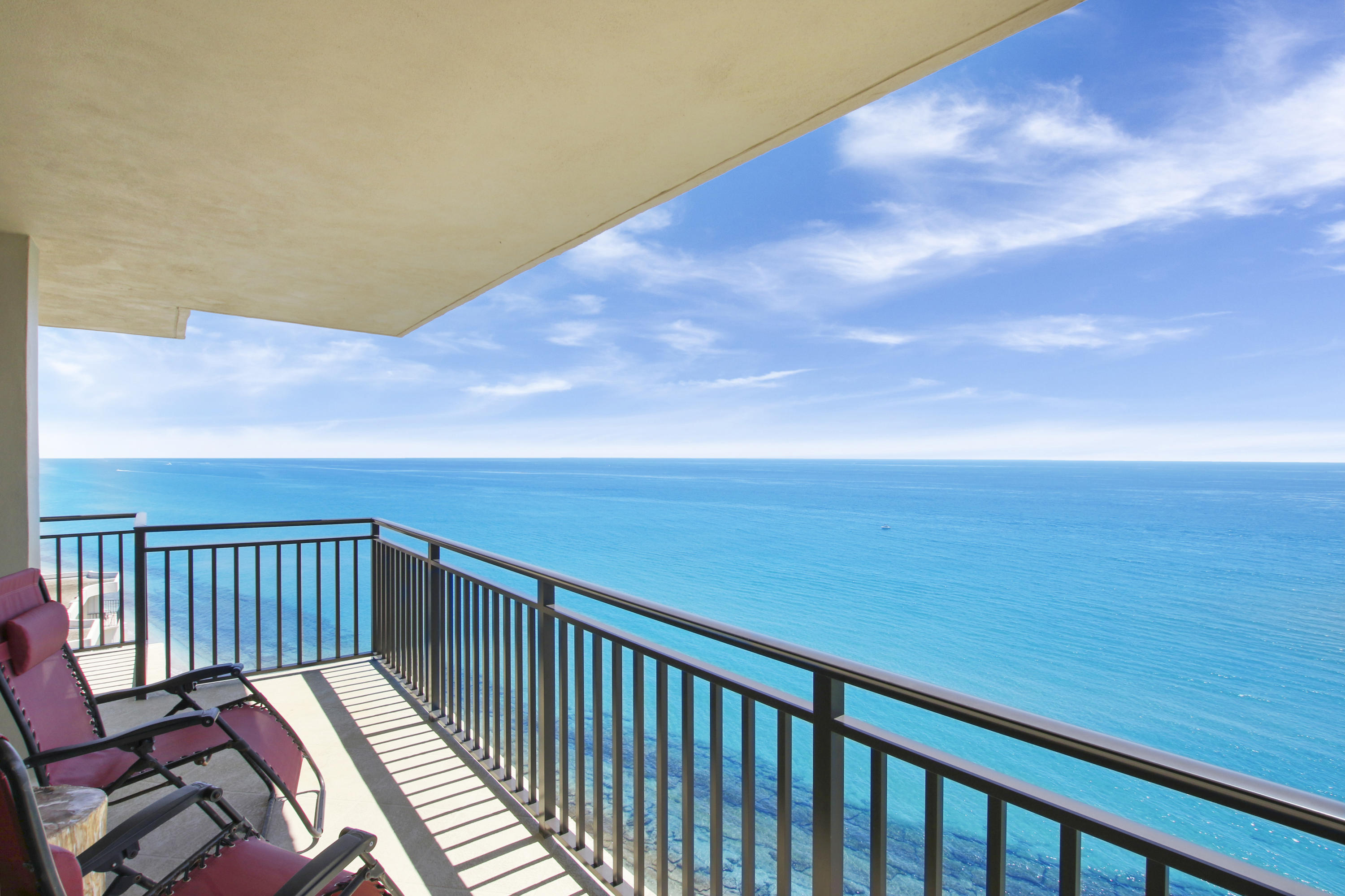 5460 North Ocean Drive, Unit PHA Riviera Beach, FL 33404 - Photo 27 of 47 House-25