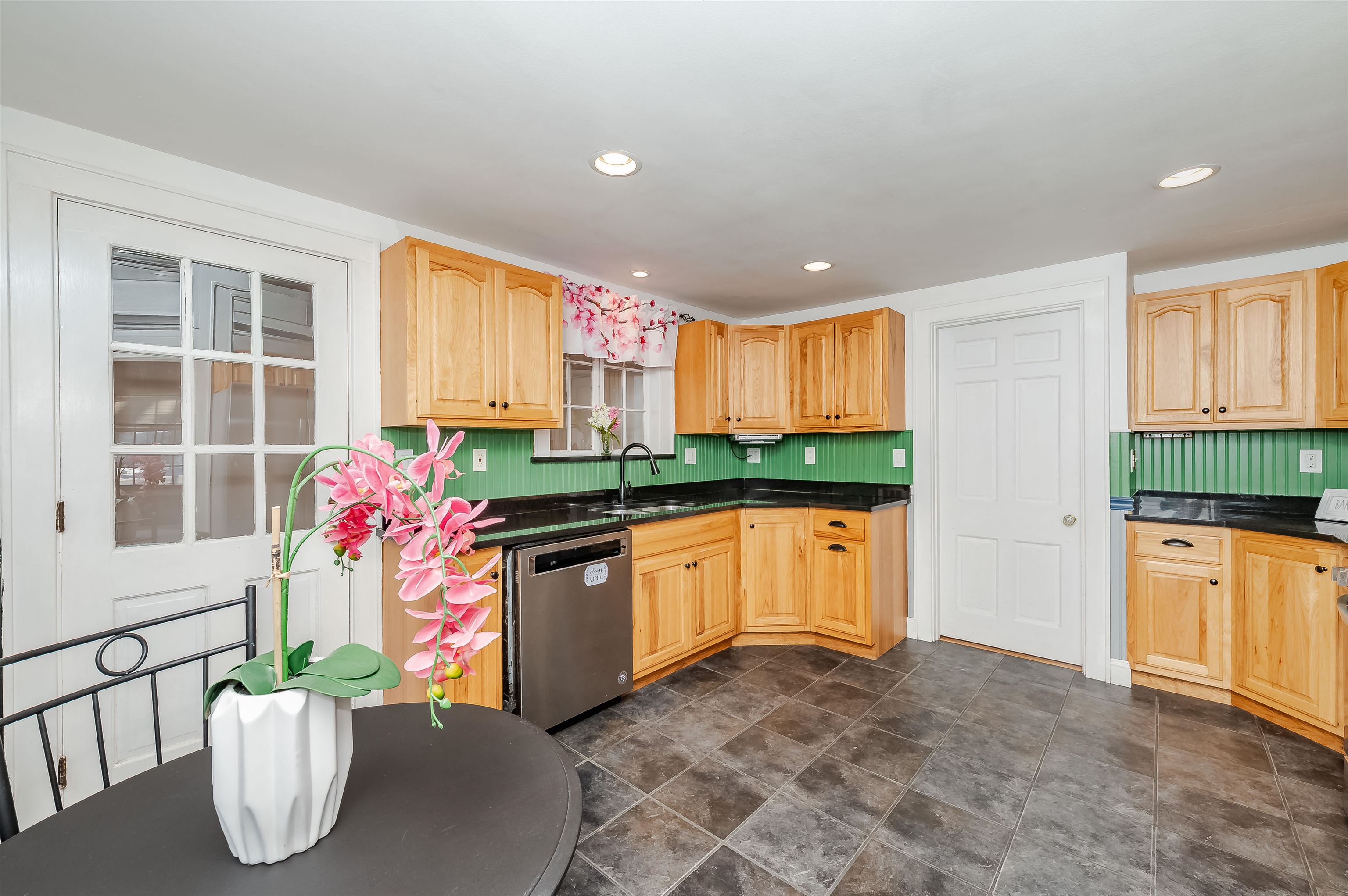 144 Rochester Hill Road Rochester, NH 03867 - Photo 13 of 39