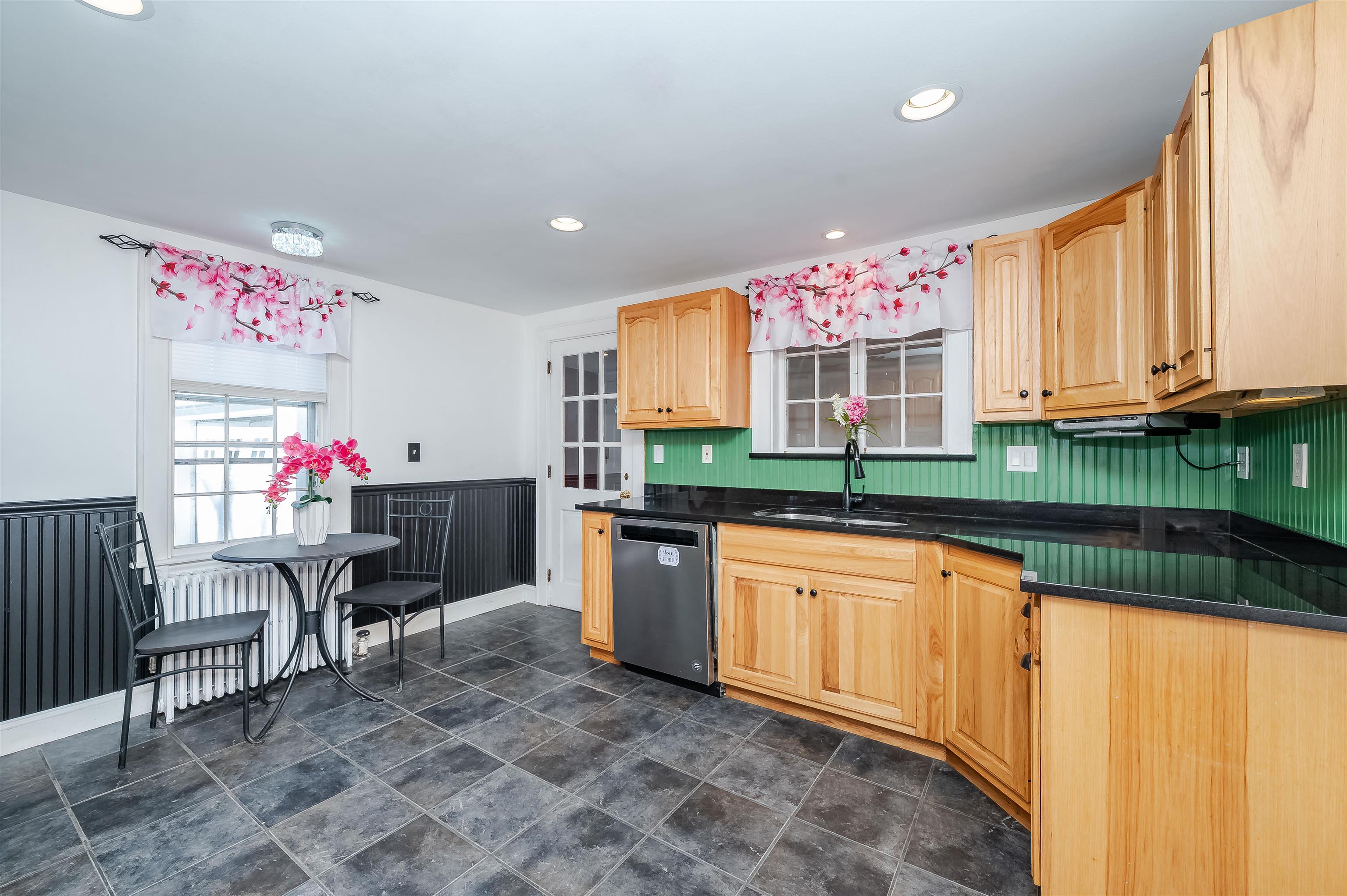 144 Rochester Hill Road Rochester, NH 03867 - Photo 15 of 39