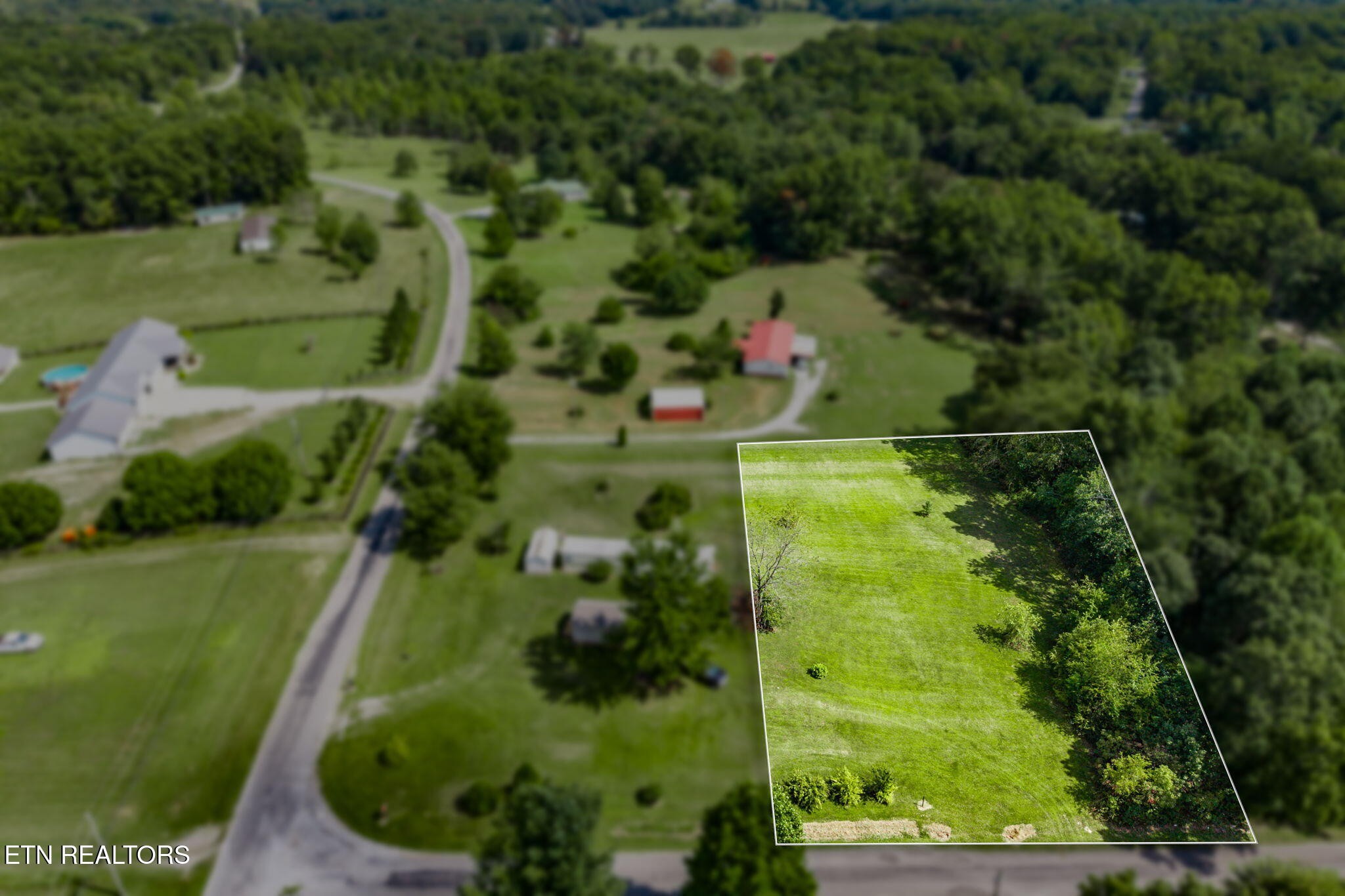 1055 Rector Road Crossville, TN 38571 - Photo 3 of 44 Gallery Image 3