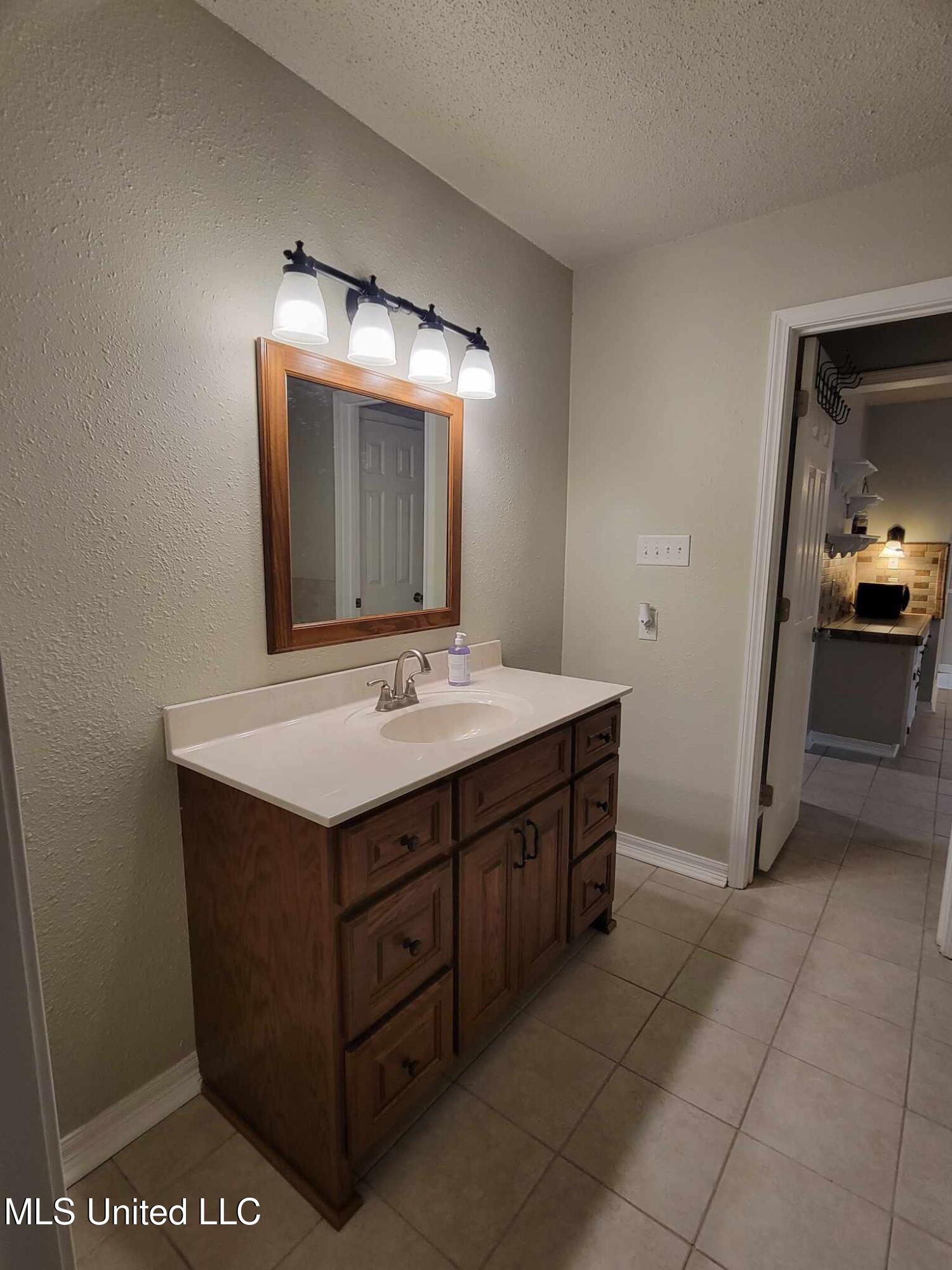 2589 Santa Rosa Cove Biloxi, MS 39531 - Photo 3 of 17 386858929_1092089165114328_1113424413634