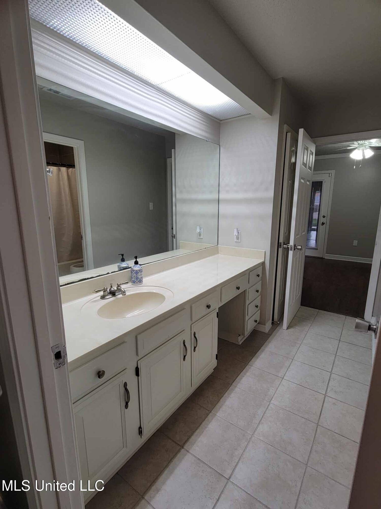 2589 Santa Rosa Cove Biloxi, MS 39531 - Photo 7 of 17 397969424_275710531589323_49554441275201