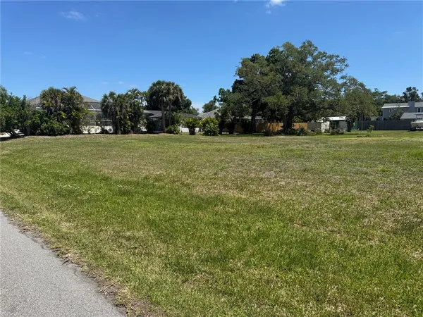 $85,000 | Bonito Avenue, Nokomis, FL 34275