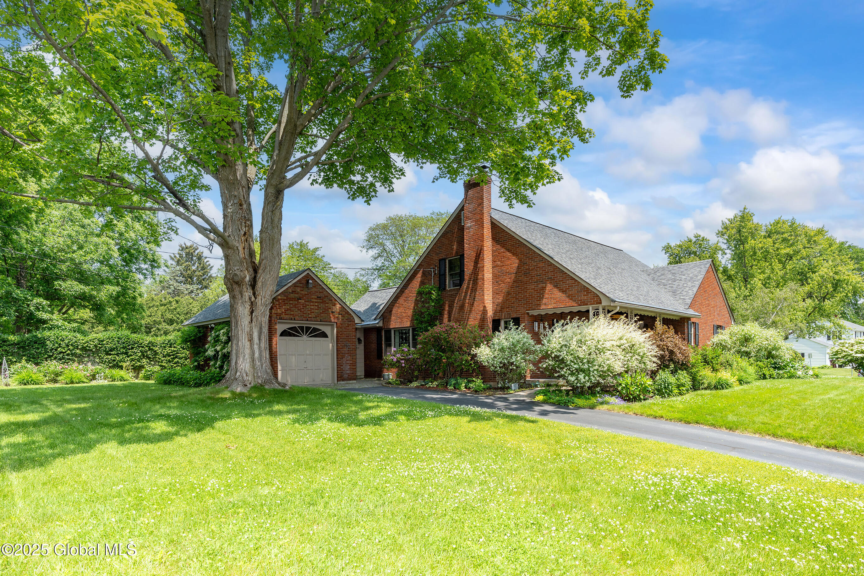 2155 Rankin Road Niskayuna, NY 12309 - Photo 2 of 64 012-2155-Rankin-Road-Exterior