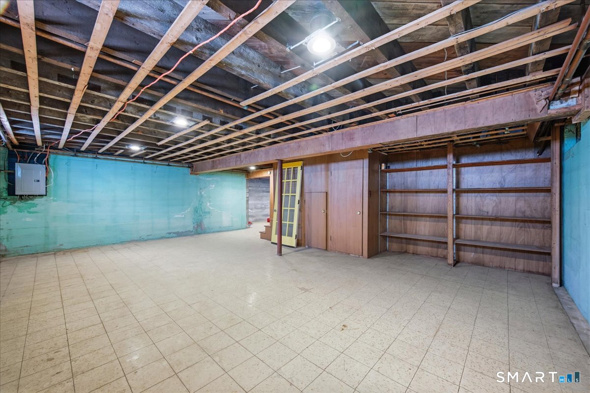 9 Schwartz Road Bozrah, CT 06334 - Photo 25 of 29 Tons of possibilities for this unfinished basement