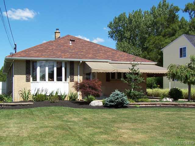 1520 Center Road West Seneca, NY 14224 - Photo 1 of 1 Exterior Front This 3 bedroom ranch has something