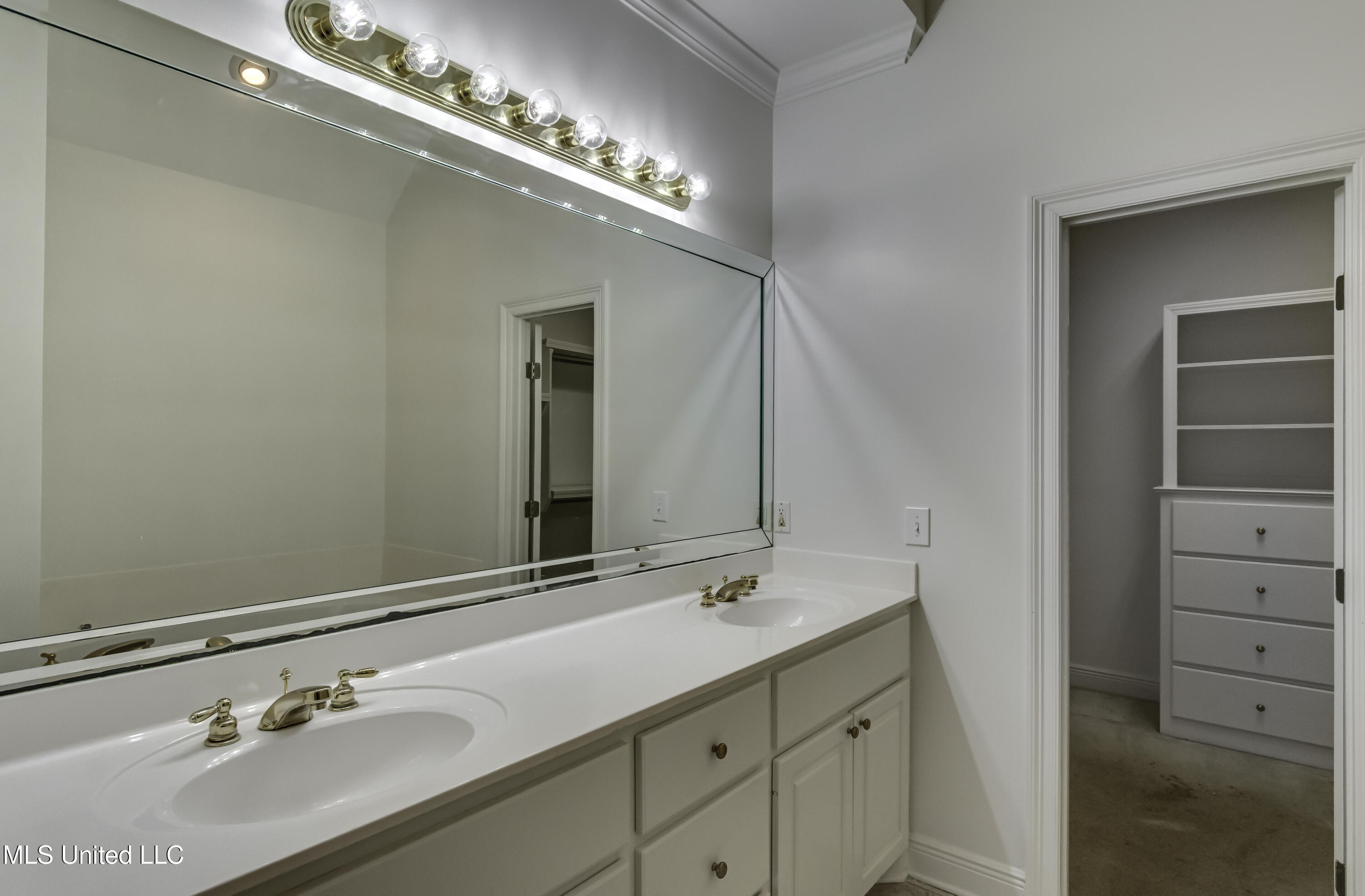 766 Danforth Drive Madison, MS 39110 - Photo 51 of 62 766 Danforth Dr--55