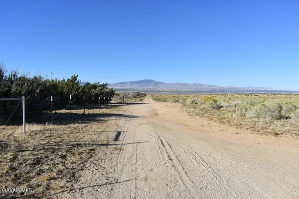 $66,900 | 20000 Ave E W Fairmont Ca West, Lancaster, CA 93536