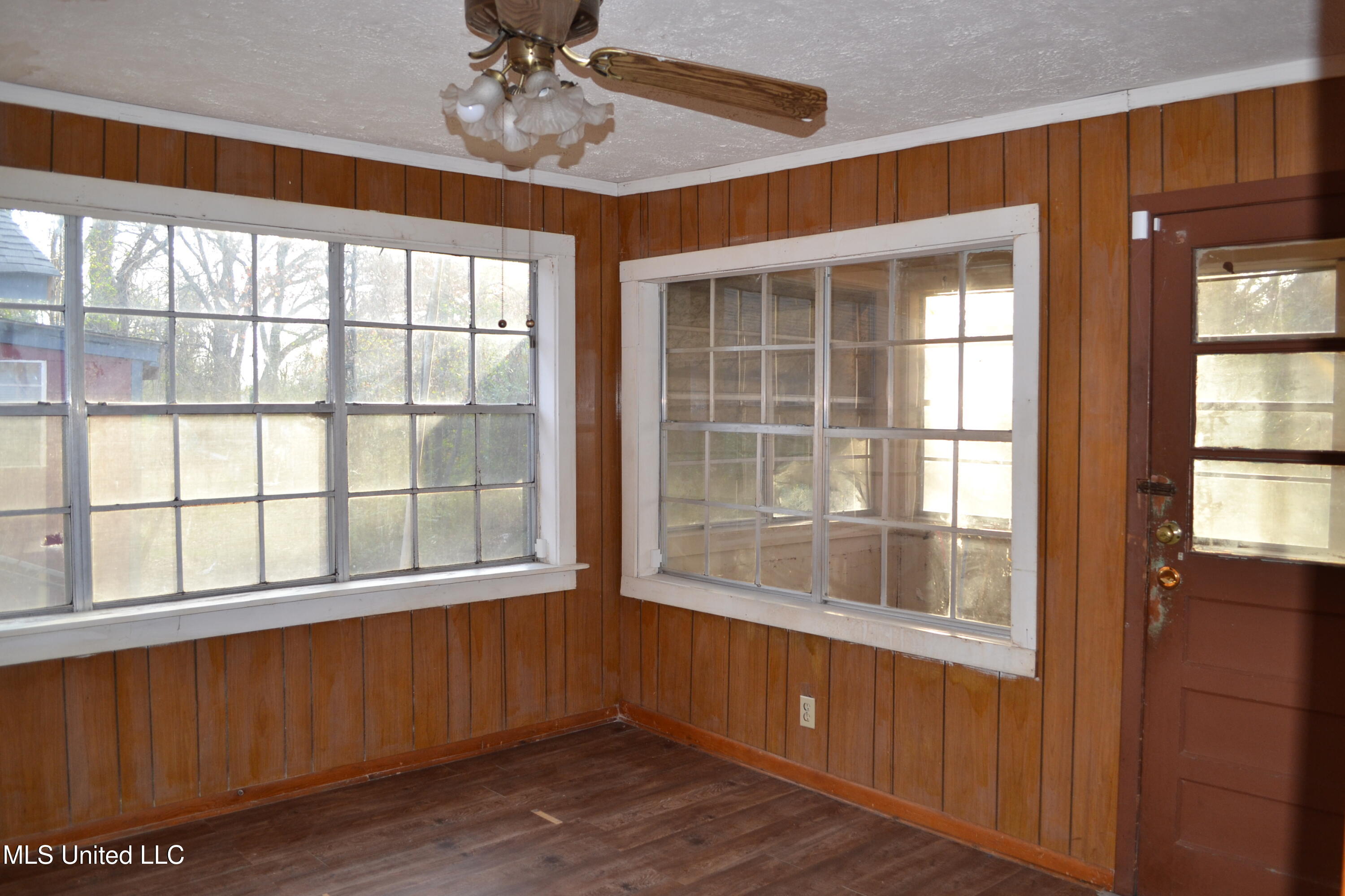 383 Frost Street Canton, MS 39046 - Photo 19 of 26 DSC_4068