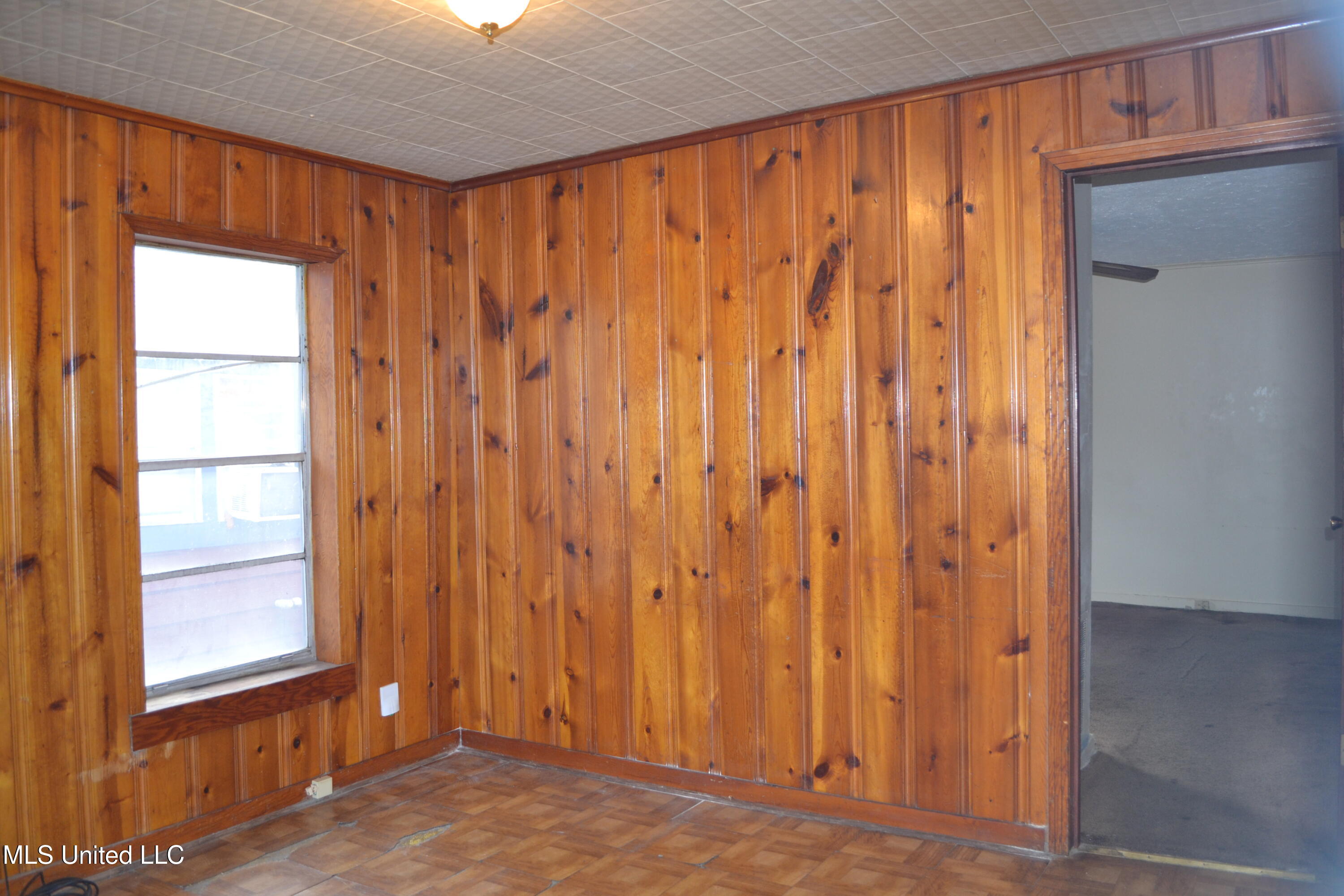 383 Frost Street Canton, MS 39046 - Photo 3 of 26 DSC_4052