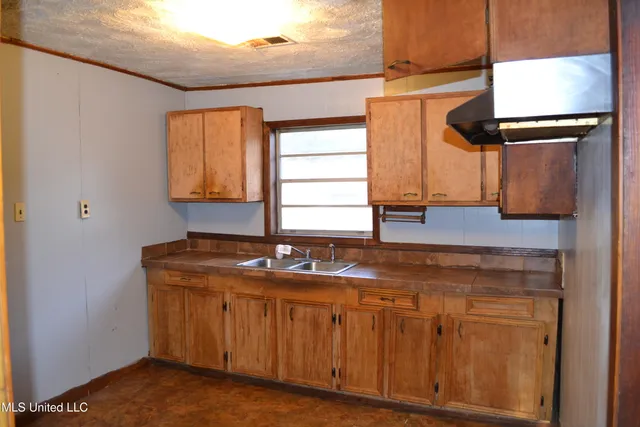 $44,900 | 383 Frost Street, Canton, MS 39046