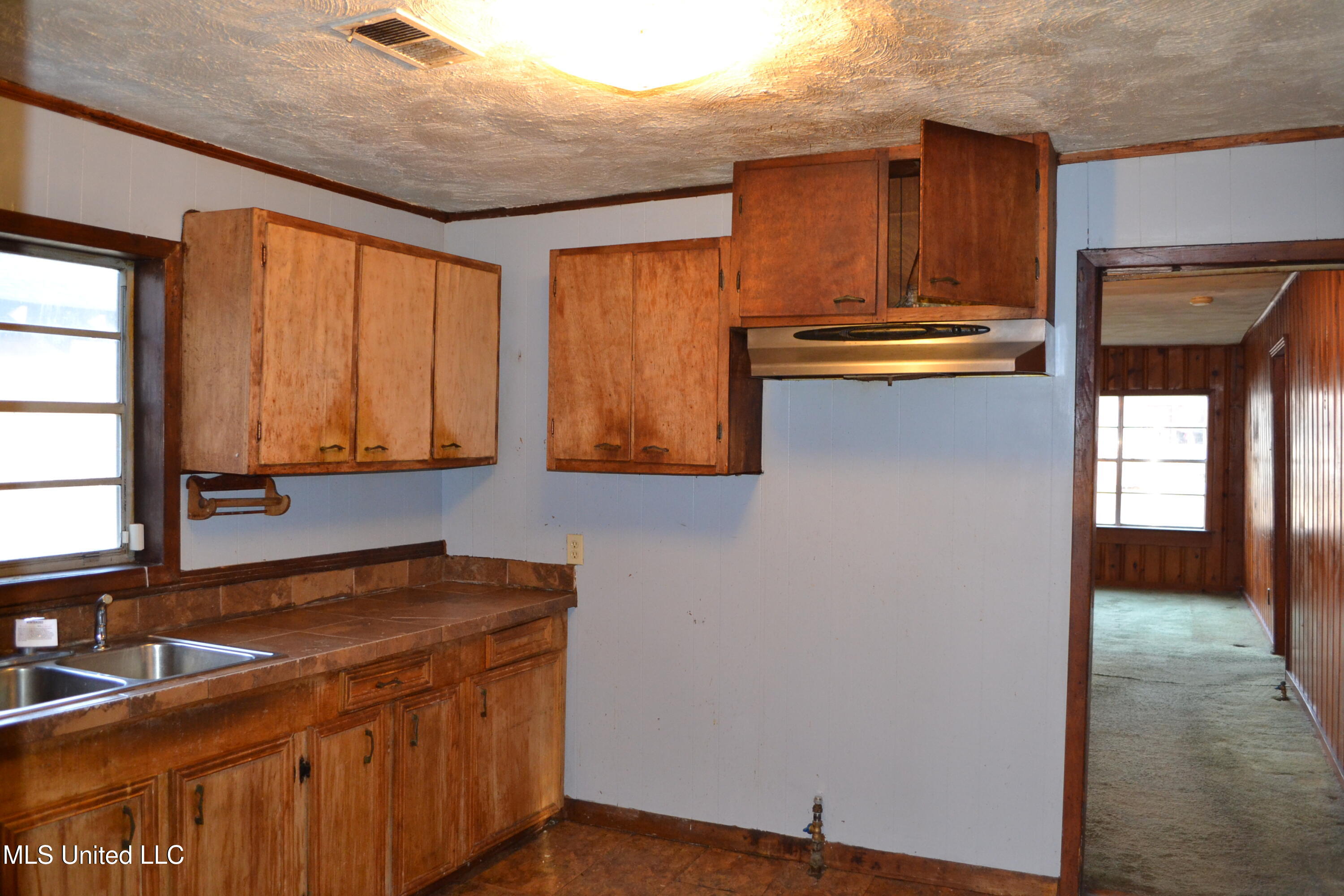 383 Frost Street Canton, MS 39046 - Photo 10 of 26 DSC_4059