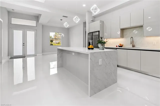 $599,000 | 3990 27th Avenue Northeast, Naples, FL 34120