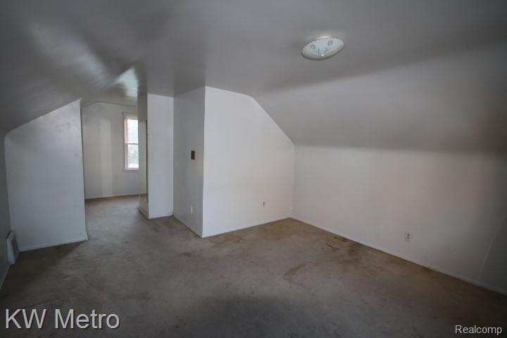 1303 Oakley Road Clawson, MI 48017 - Photo 26 of 30 IMG_0042.JPG