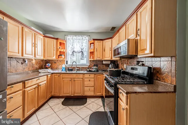 $399,990 | 2404 Poplar Drive, Baltimore, MD 21207