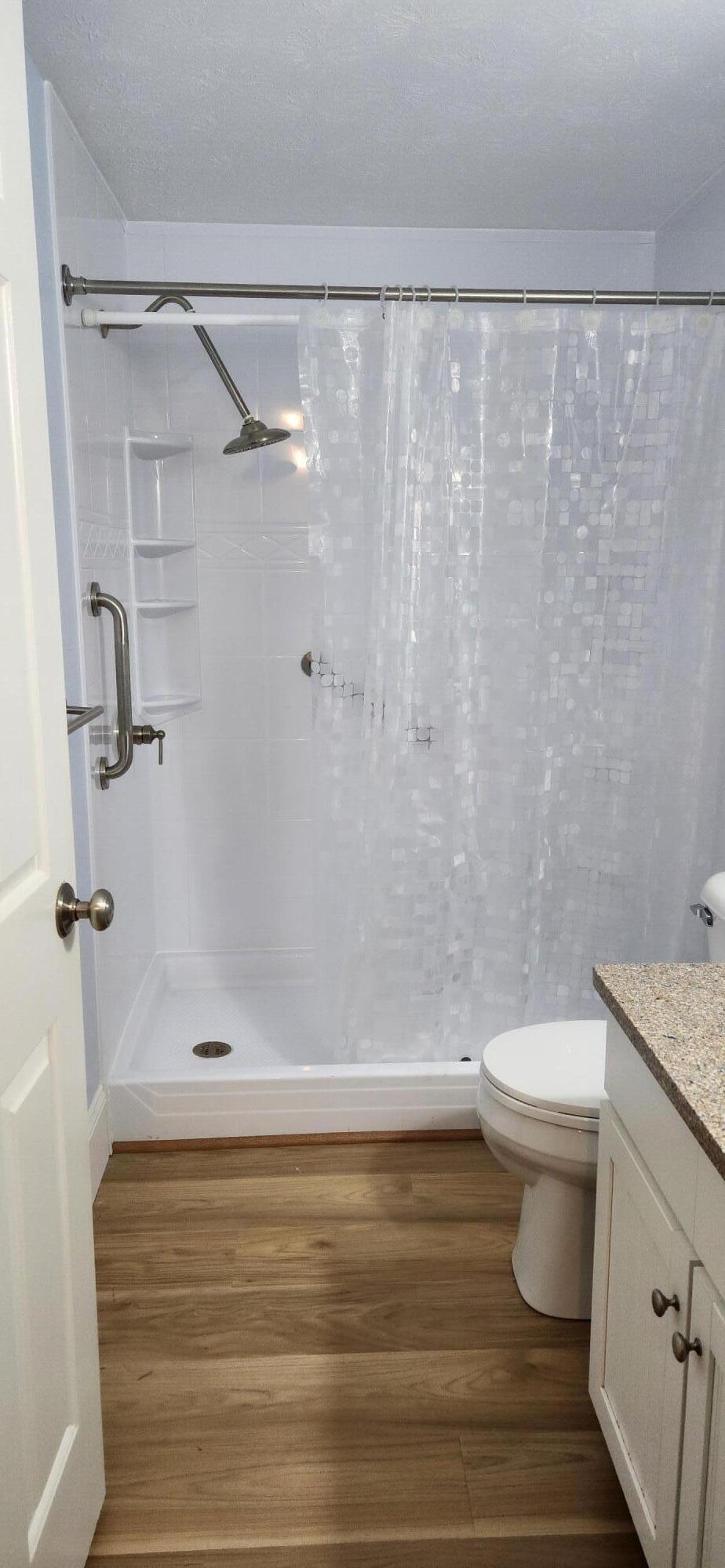 718 Main Street, Unit A3 Ogunquit, ME 03907 - Photo 16 of 20 first floor bath