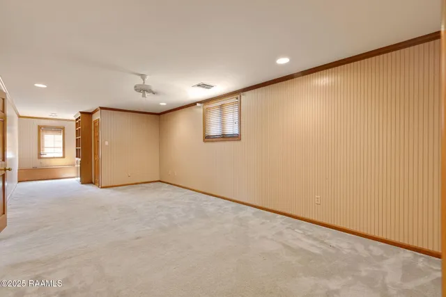 $750,000 | 15011 South Guegnon Street, Abbeville, LA 70510