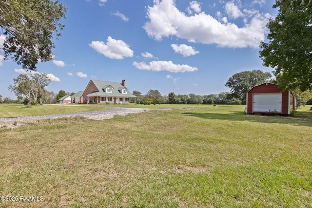 $750,000 | 15011 South Guegnon Street, Abbeville, LA 70510