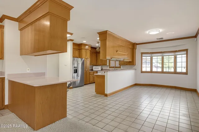 $750,000 | 15011 South Guegnon Street, Abbeville, LA 70510