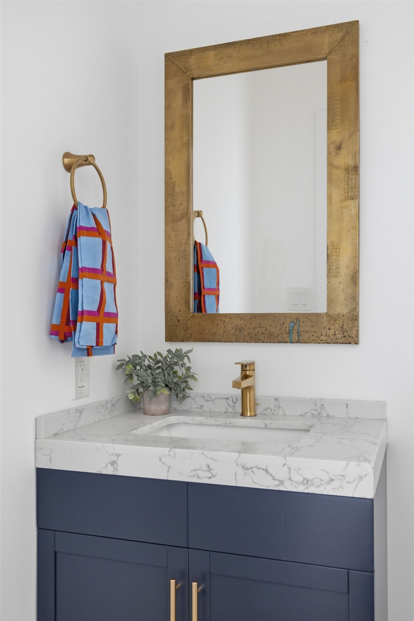 3508 Bridle Path Austin, TX 78703 - Photo 20 of 40 a bathroom with a sink and a mirror