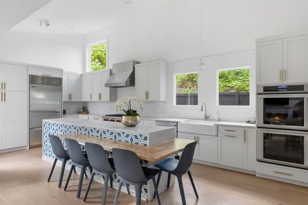 $1,800,000 | 3508 Bridle Path, Austin, TX 78703