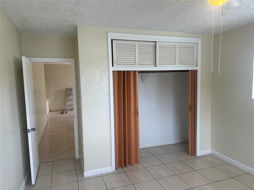 2986 Northwest 91st Street Miami, FL 33147 - Photo 7 of 40