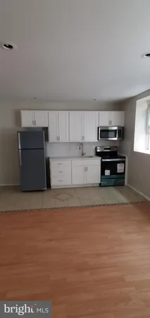 $1,000 | 4728 Chestnut Street, Unit 3, Philadelphia, PA 19139