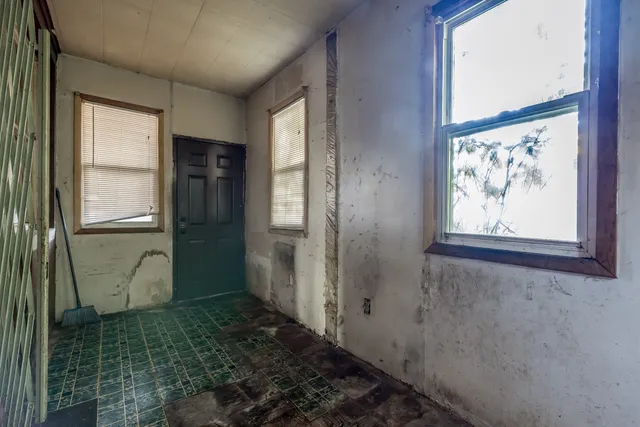 $124,700 | 7206 South Lafayette Avenue, Chicago, IL 60621