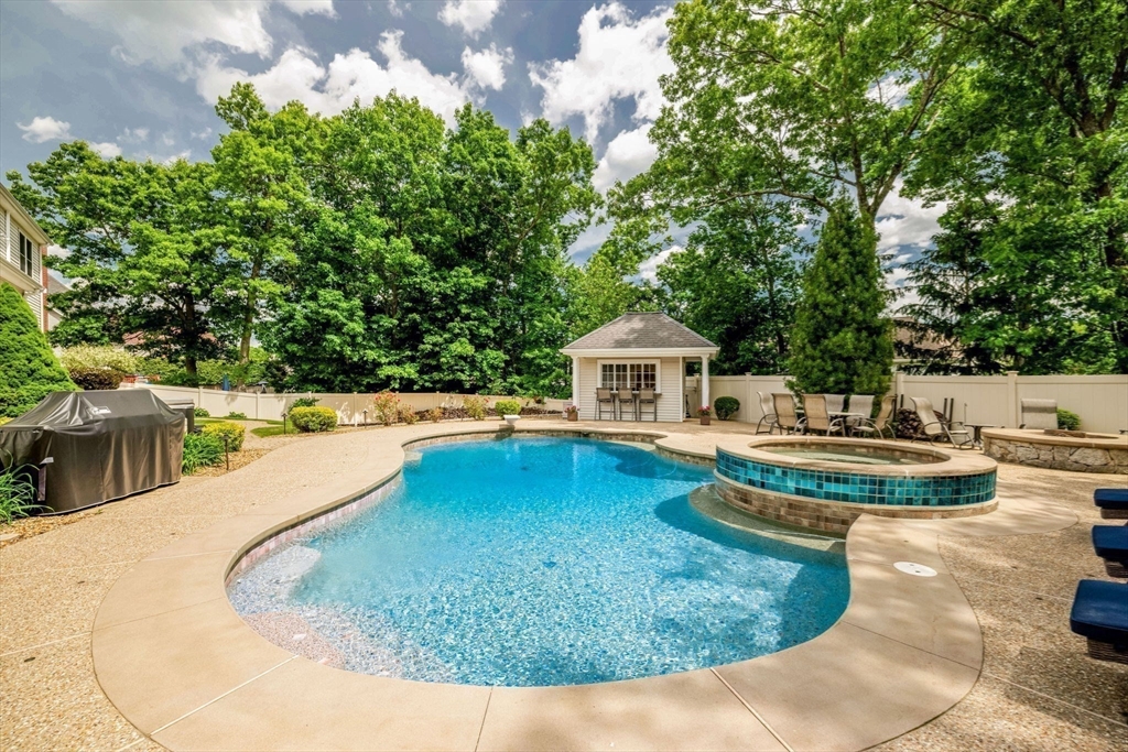 42 Coach Road North Attleboro, MA 02760 - Photo 33 of 42