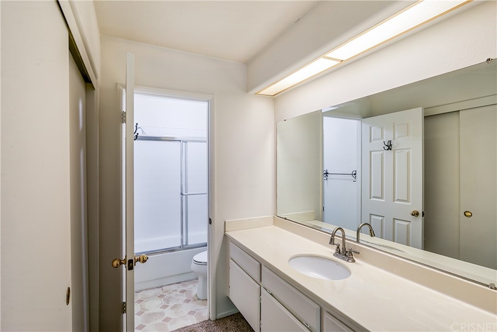25933 Stafford Canyon Road, Unit D Stevenson Ranch, CA 91381 - Photo 6 of 17