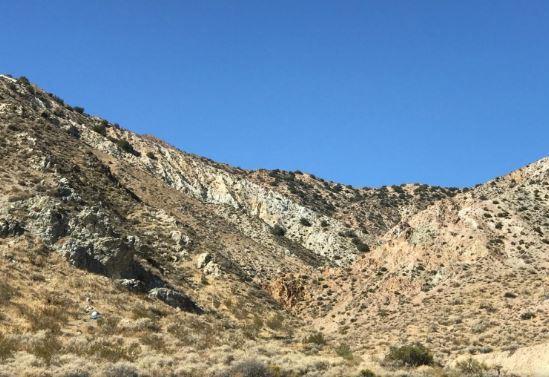 Aqueduct Road Mojave, CA 93501 - Photo 9 of 17 a view of a snow on the top of a building