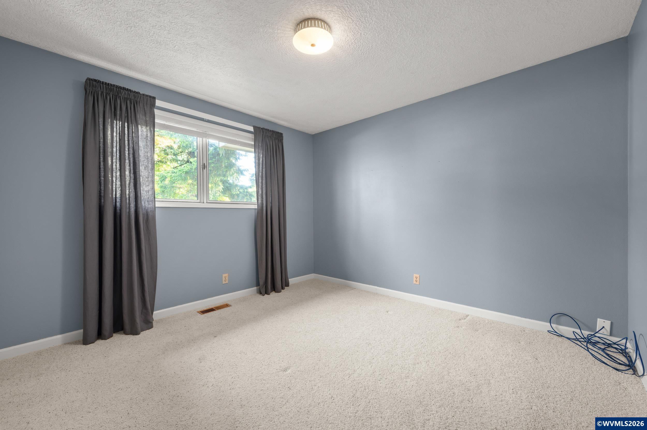 41886 Deerhorn Road Springfield, OR 97478 - Photo 31 of 49
