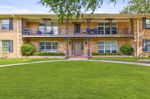 $218,500 | 6131 Bandera Avenue, Unit A, Dallas, TX 75225