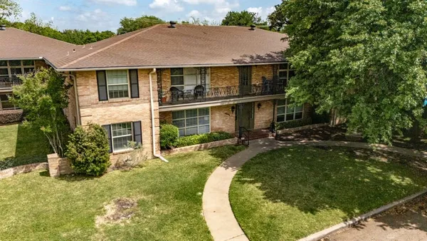$218,500 | 6131 Bandera Avenue, Unit A, Dallas, TX 75225