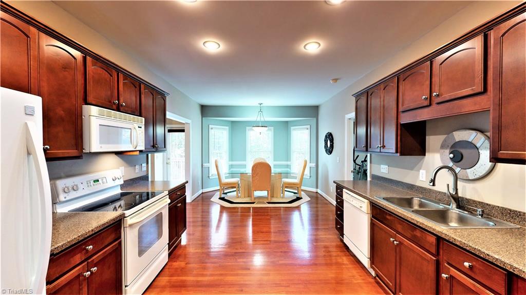 1401 Spring Tree Court High Point, NC 27265 - Photo 8 of 30 Gallery Image 8