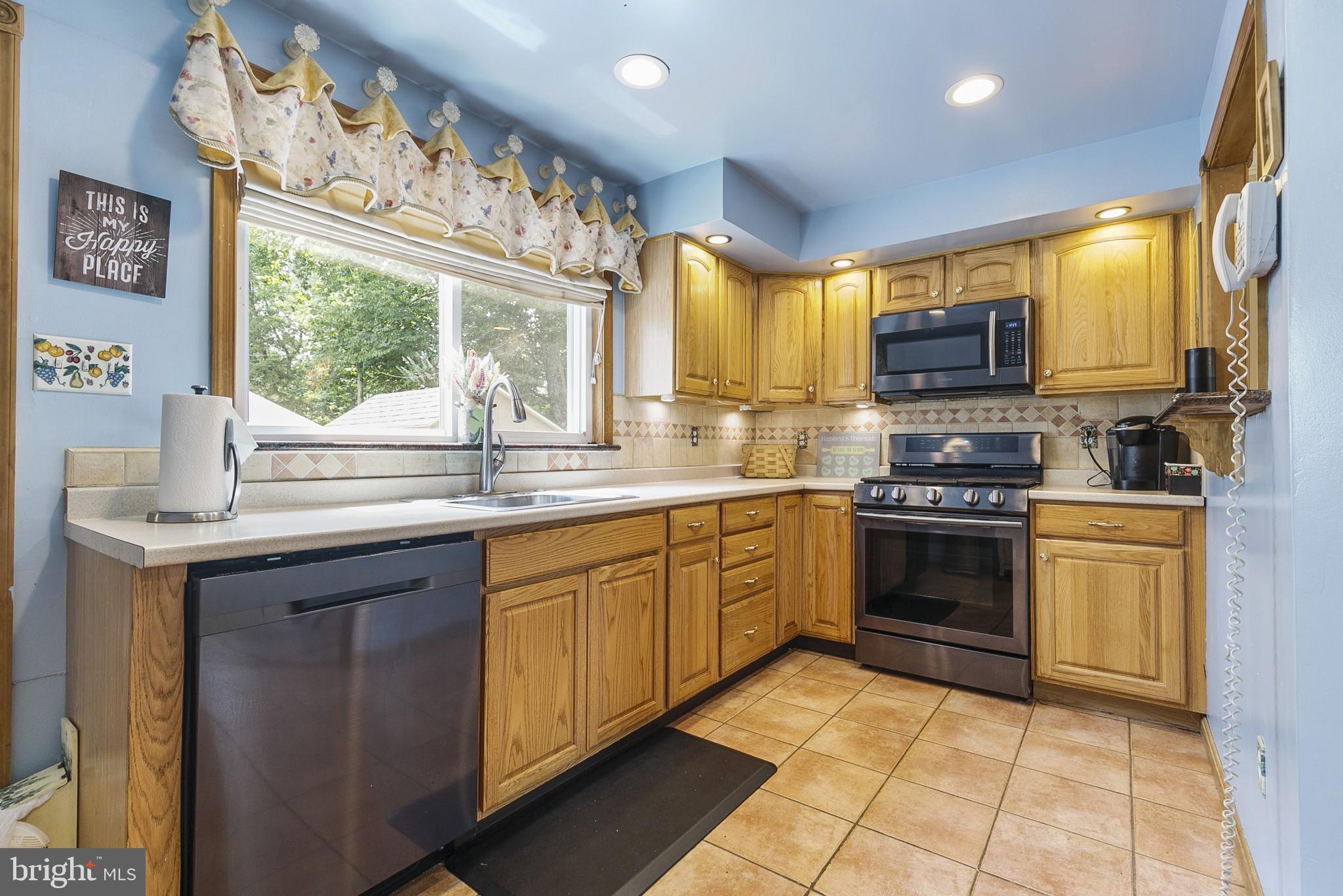 1602 Church Road Oreland, PA 19075 - Photo 13 of 31