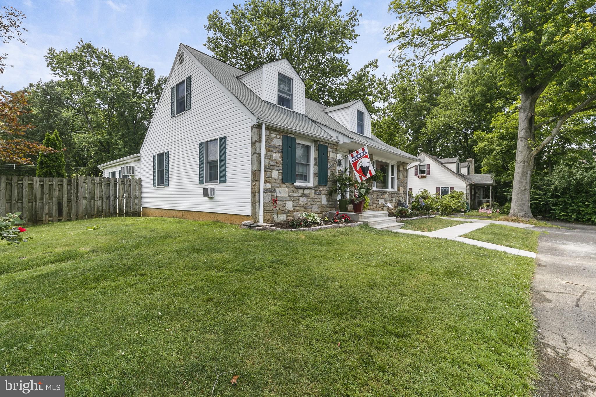 1602 Church Road Oreland, PA 19075 - Photo 3 of 31