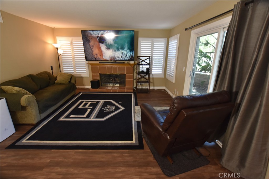 28760 Mauch Street Saugus, CA 91390 - Photo 12 of 27