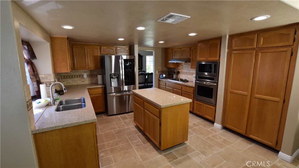 28760 Mauch Street Saugus, CA 91390 - Photo 14 of 27