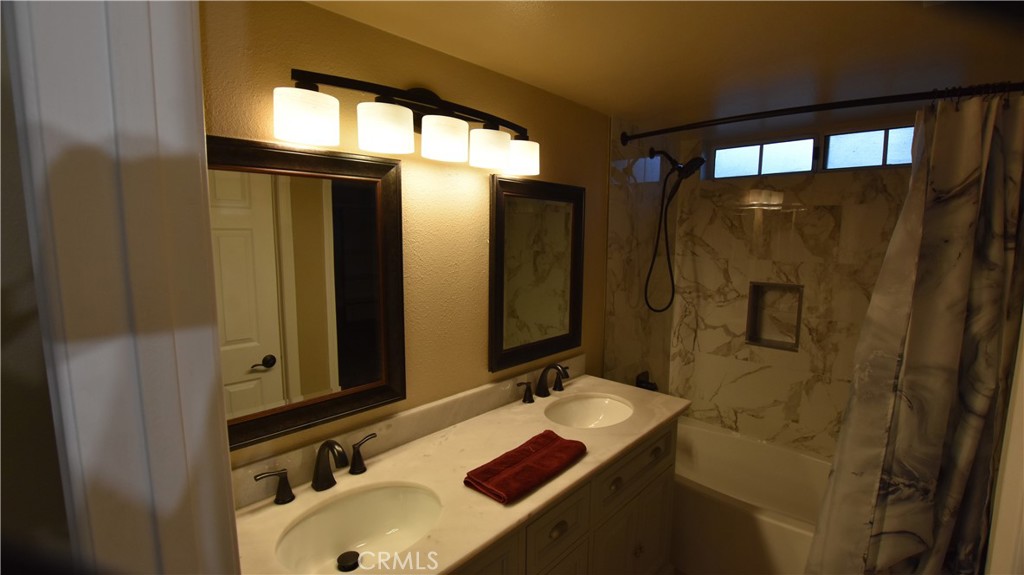 28760 Mauch Street Saugus, CA 91390 - Photo 17 of 27